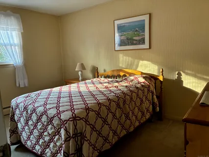 $369,900 | 21 Ridge Drive, Montville, CT 06382