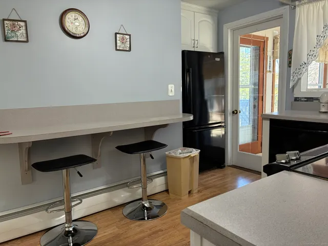 $379,900 | 21 Ridge Drive, Montville, CT 06382