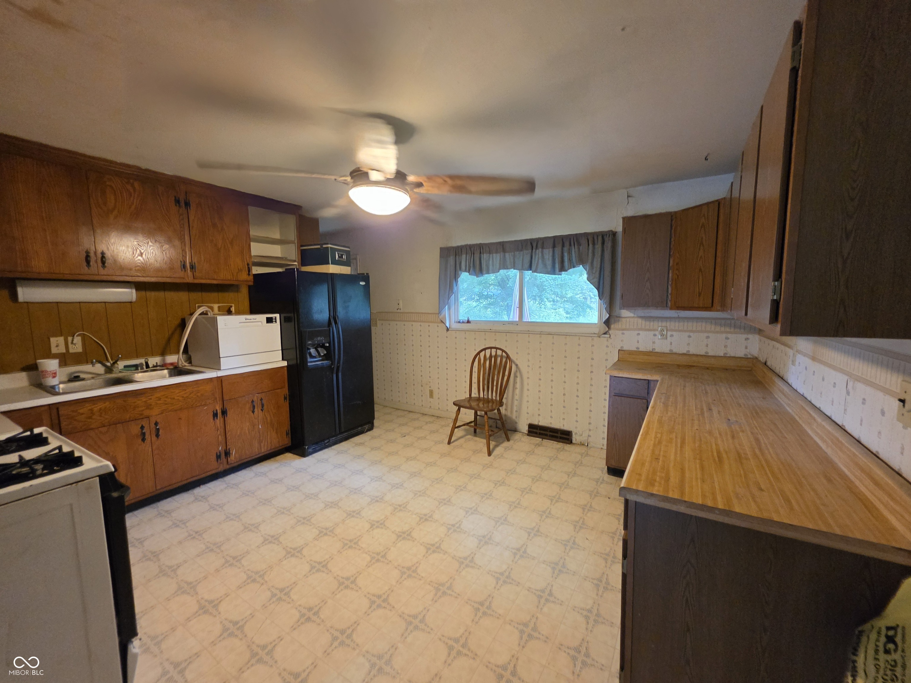 2403 Bramble Way Anderson, IN 46011 - Photo 5 of 8
