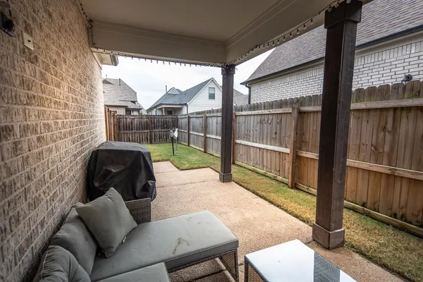 $325,000 | 300 Cherokee Circle, Oakland, TN 38060