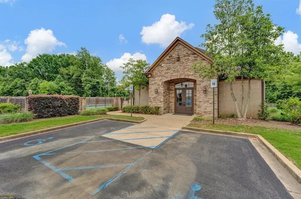 $325,000 | 300 Cherokee Circle, Oakland, TN 38060