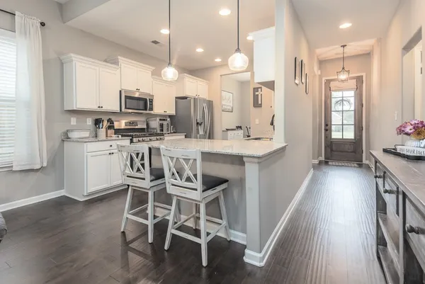 $325,000 | 300 Cherokee Circle, Oakland, TN 38060