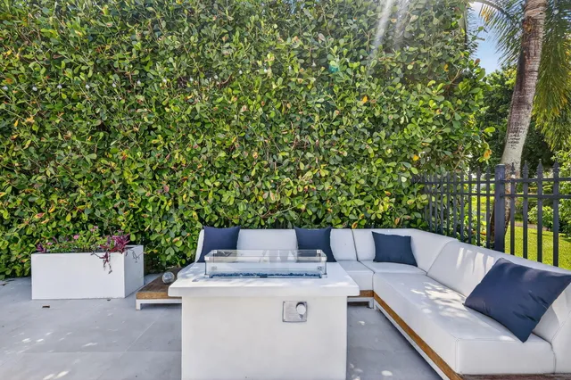 $11,000 | 1880 Grantham Court, Wellington, FL 33414