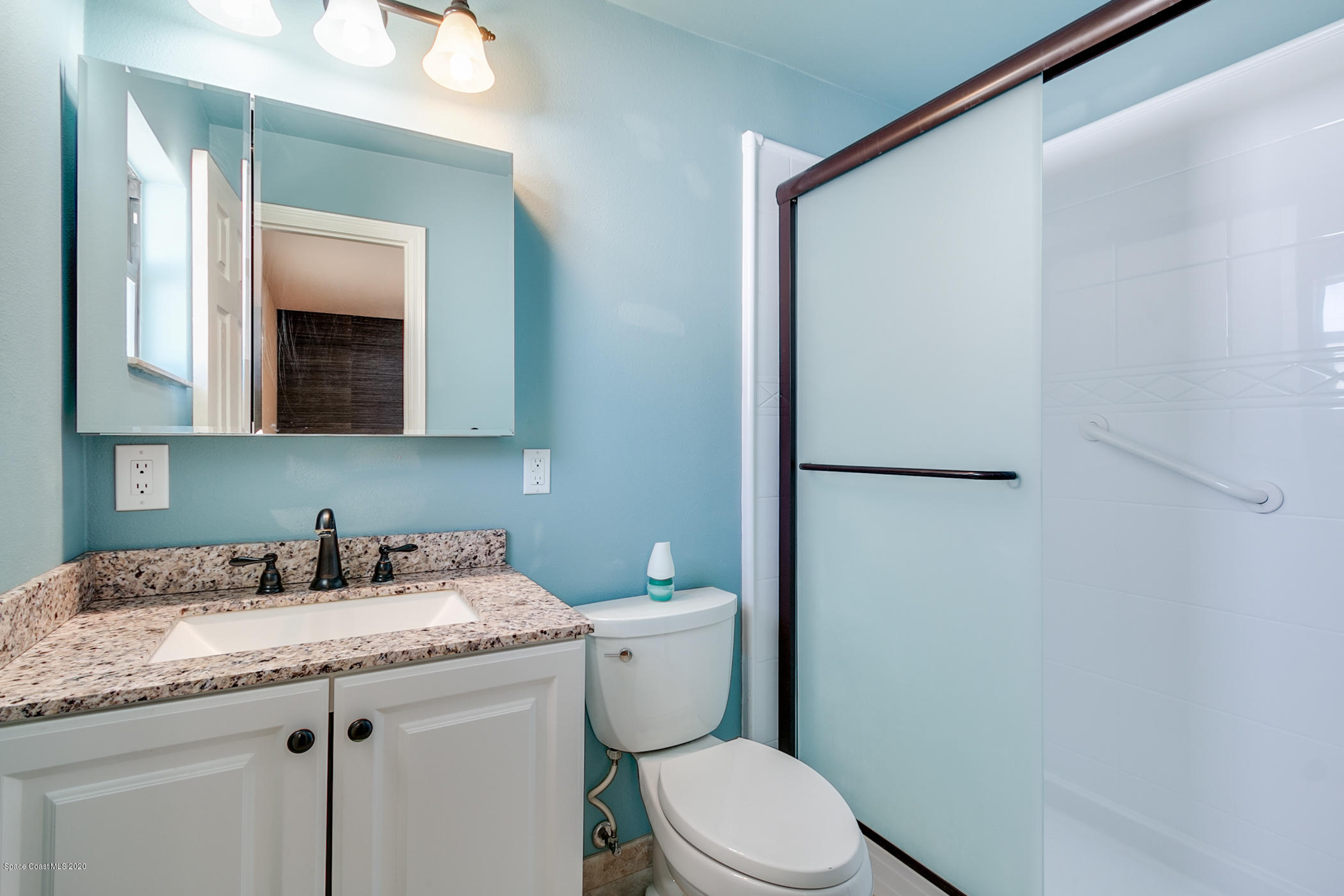 805 Cox Road Cocoa, FL 32926 - Photo 16 of 20 Master Bath