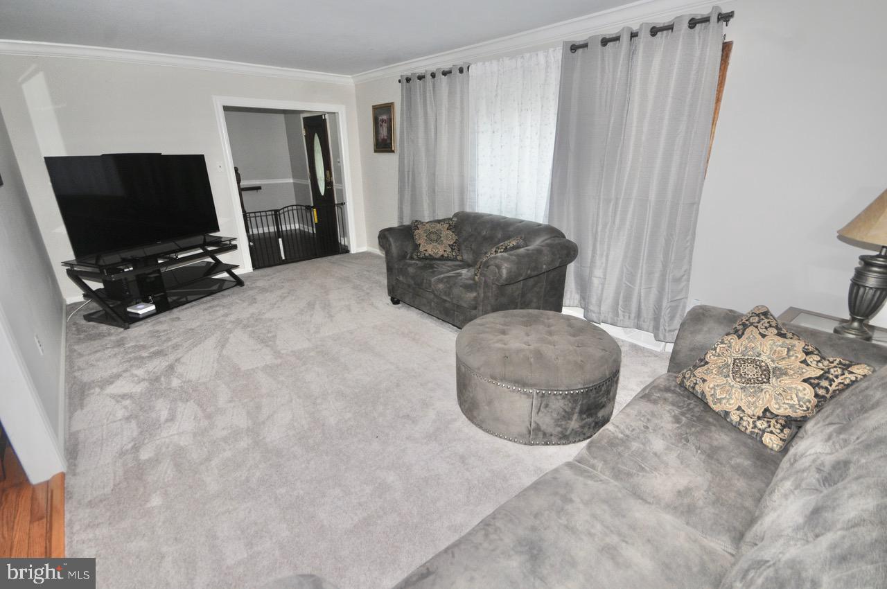 4 Bull Run Road Clementon, NJ 08021 - Photo 13 of 54