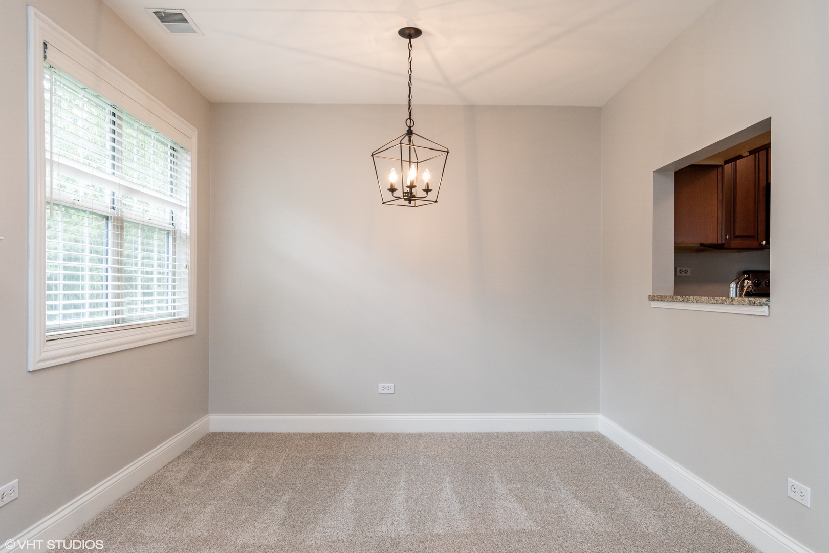 19 Foxcroft Road, Unit 207 Naperville, IL 60565 - Photo 4 of 16