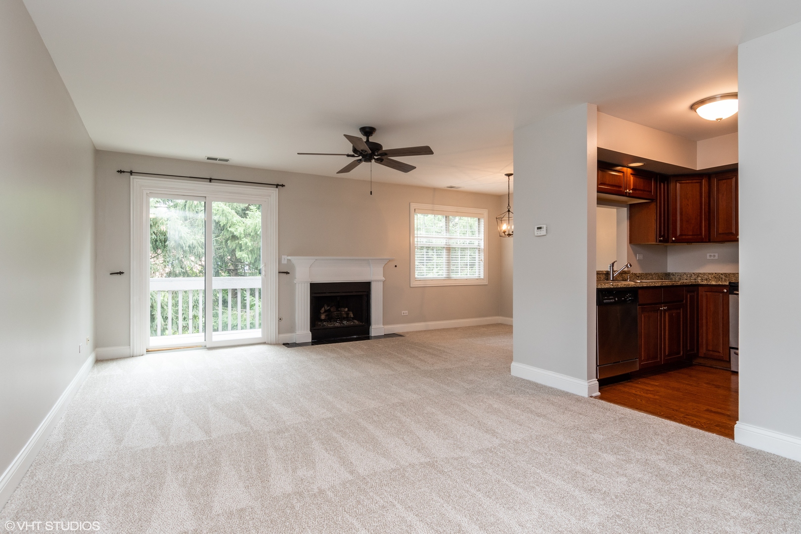 19 Foxcroft Road, Unit 207 Naperville, IL 60565 - Photo 5 of 16