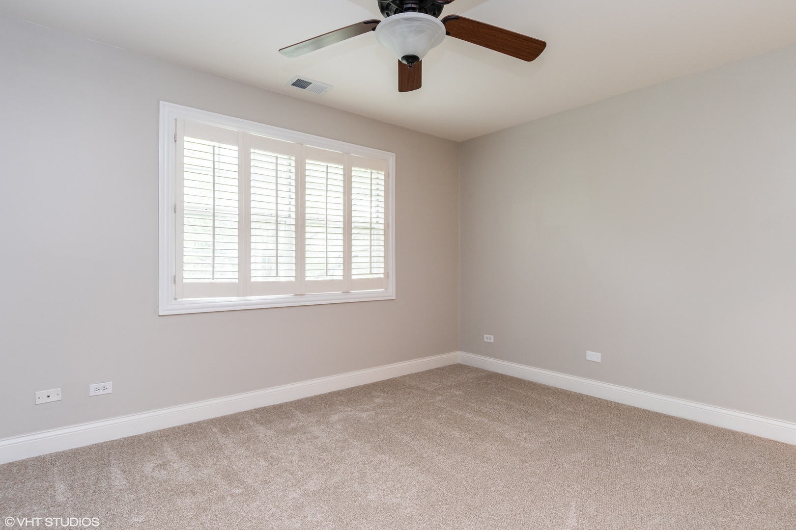 19 Foxcroft Road, Unit 207 Naperville, IL 60565 - Photo 8 of 16