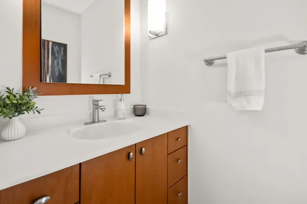 $499,000 | 155 North Harbor Drive, Unit 2309, Chicago, IL 60601