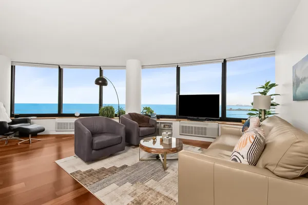 $499,000 | 155 North Harbor Drive, Unit 2309, Chicago, IL 60601
