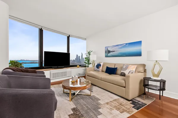 $499,000 | 155 North Harbor Drive, Unit 2309, Chicago, IL 60601