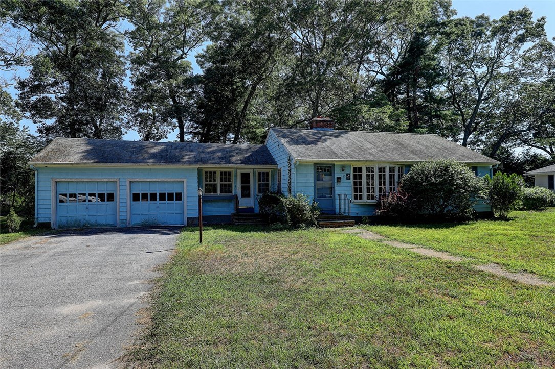 145 Brookhaven Road North Kingstown, RI 02852 - Photo 1 of 26 Gallery Image 1