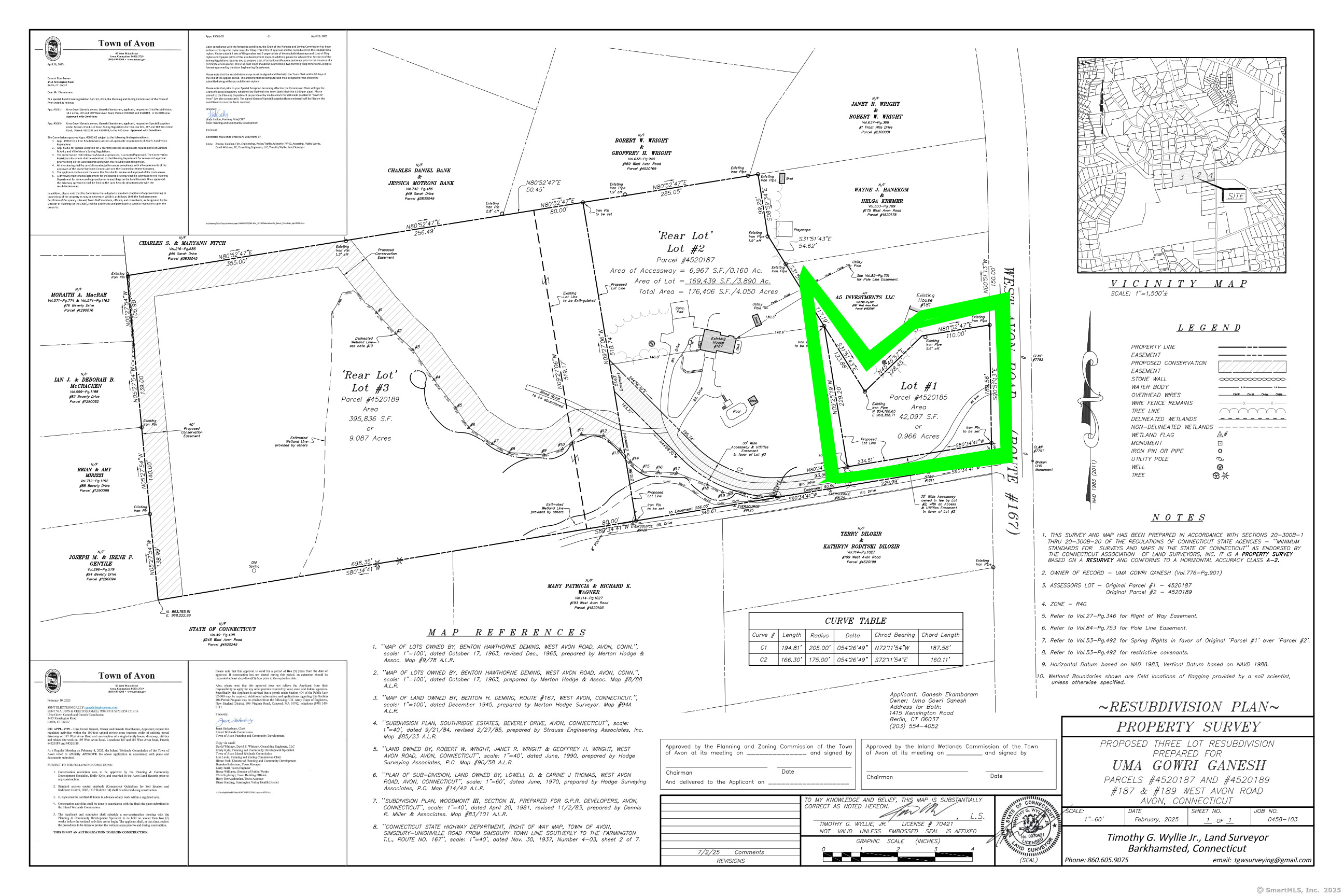 a black and white photo of a picture