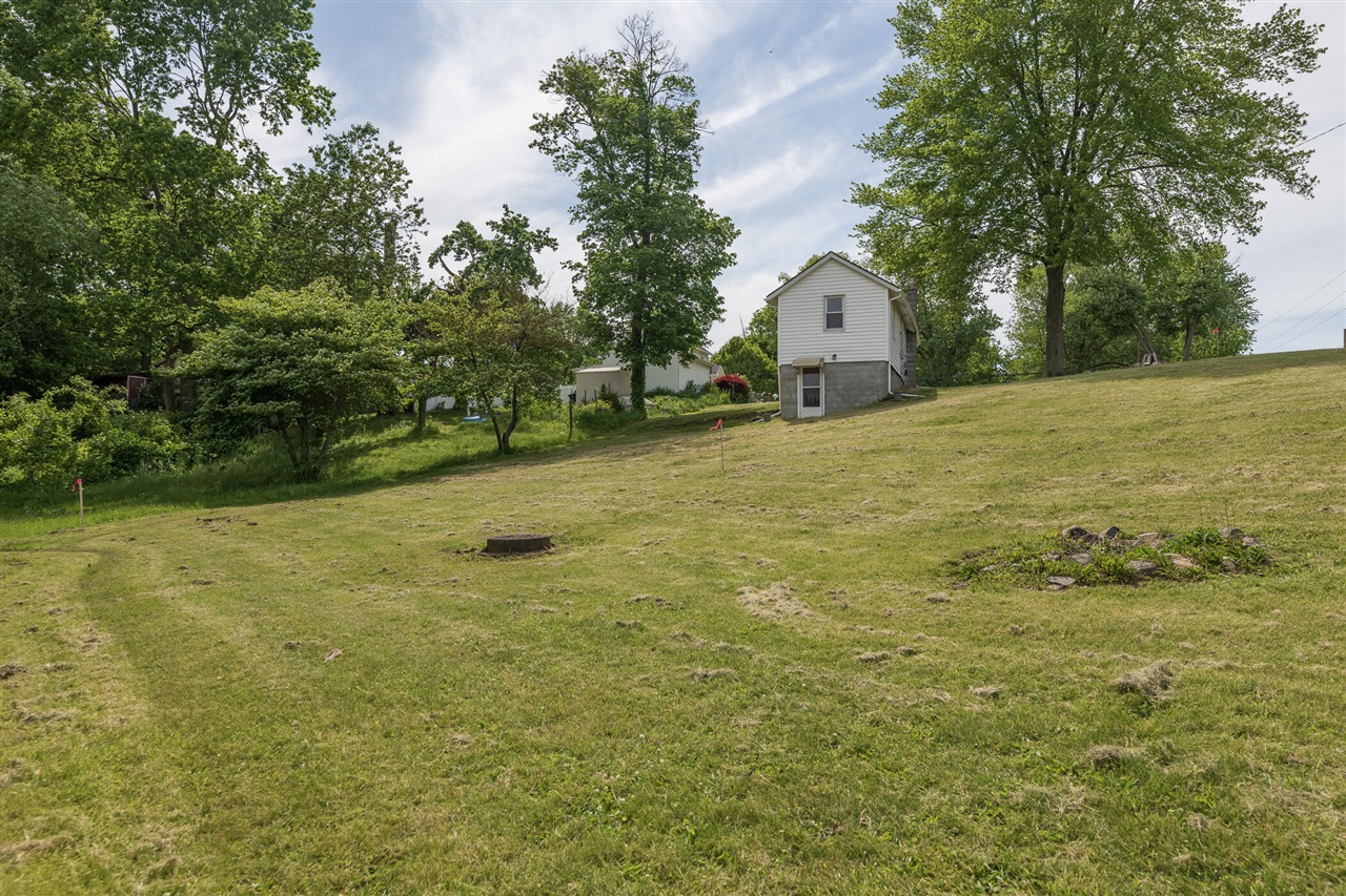 810 Constantine Street Three Rivers, MI 49093 - Photo 32 of 39