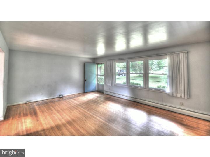 4861 Oley Turnpike Road Reading, PA 19606 - Photo 7 of 12