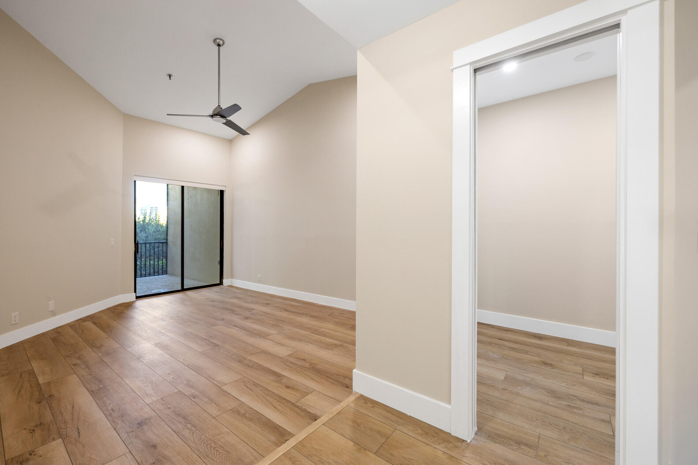 200 Waterway Road, Unit 101 Tequesta, FL 33469 - Photo 11 of 22 11_IMG_1972_mls