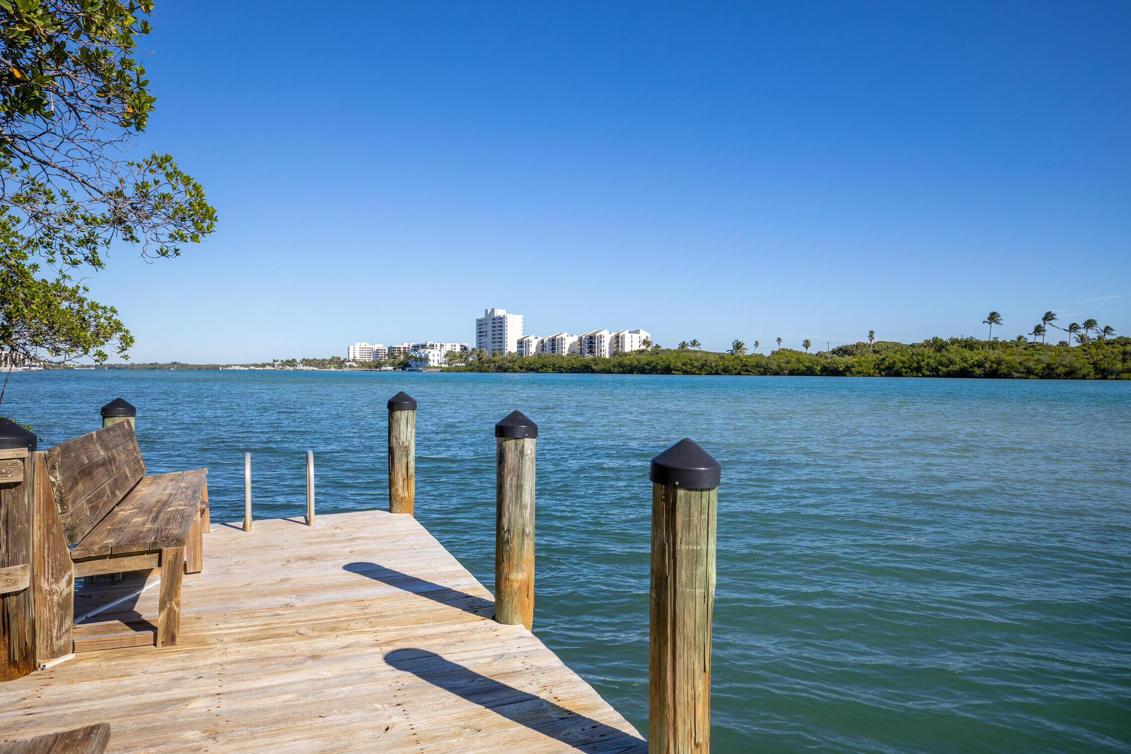 200 Waterway Road, Unit 101 Tequesta, FL 33469 - Photo 16 of 22 21_IMG_2022_mls