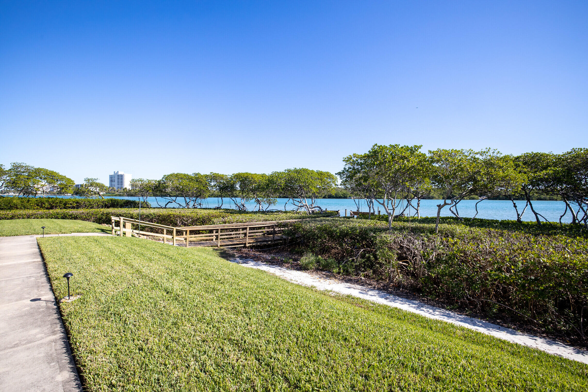 200 Waterway Road, Unit 101 Tequesta, FL 33469 - Photo 17 of 22 20_IMG_2017_mls