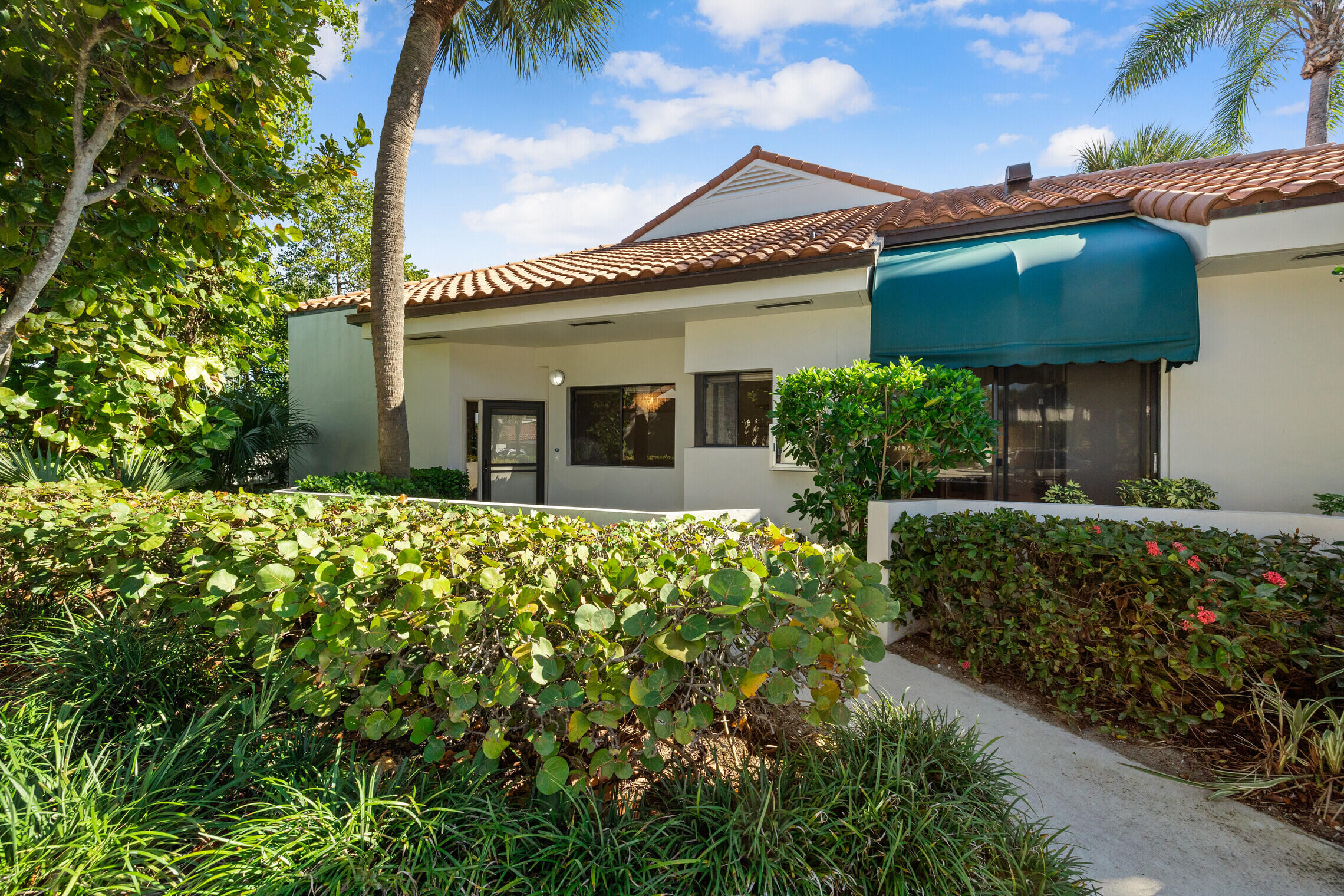 200 Waterway Road, Unit 101 Tequesta, FL 33469 - Photo 21 of 22 17_IMG_2004_mls