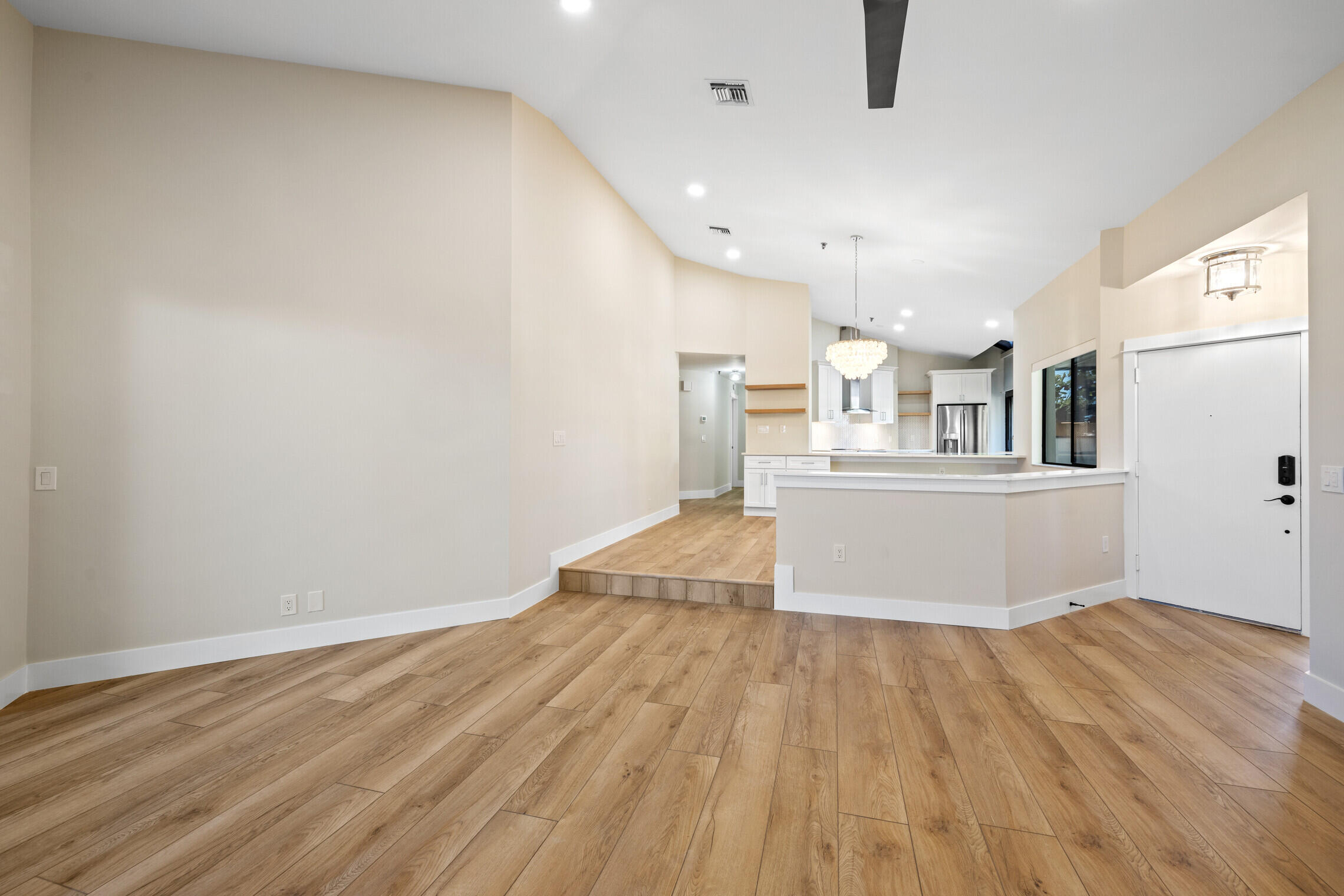 200 Waterway Road, Unit 101 Tequesta, FL 33469 - Photo 4 of 22 02_IMG_1925_mls