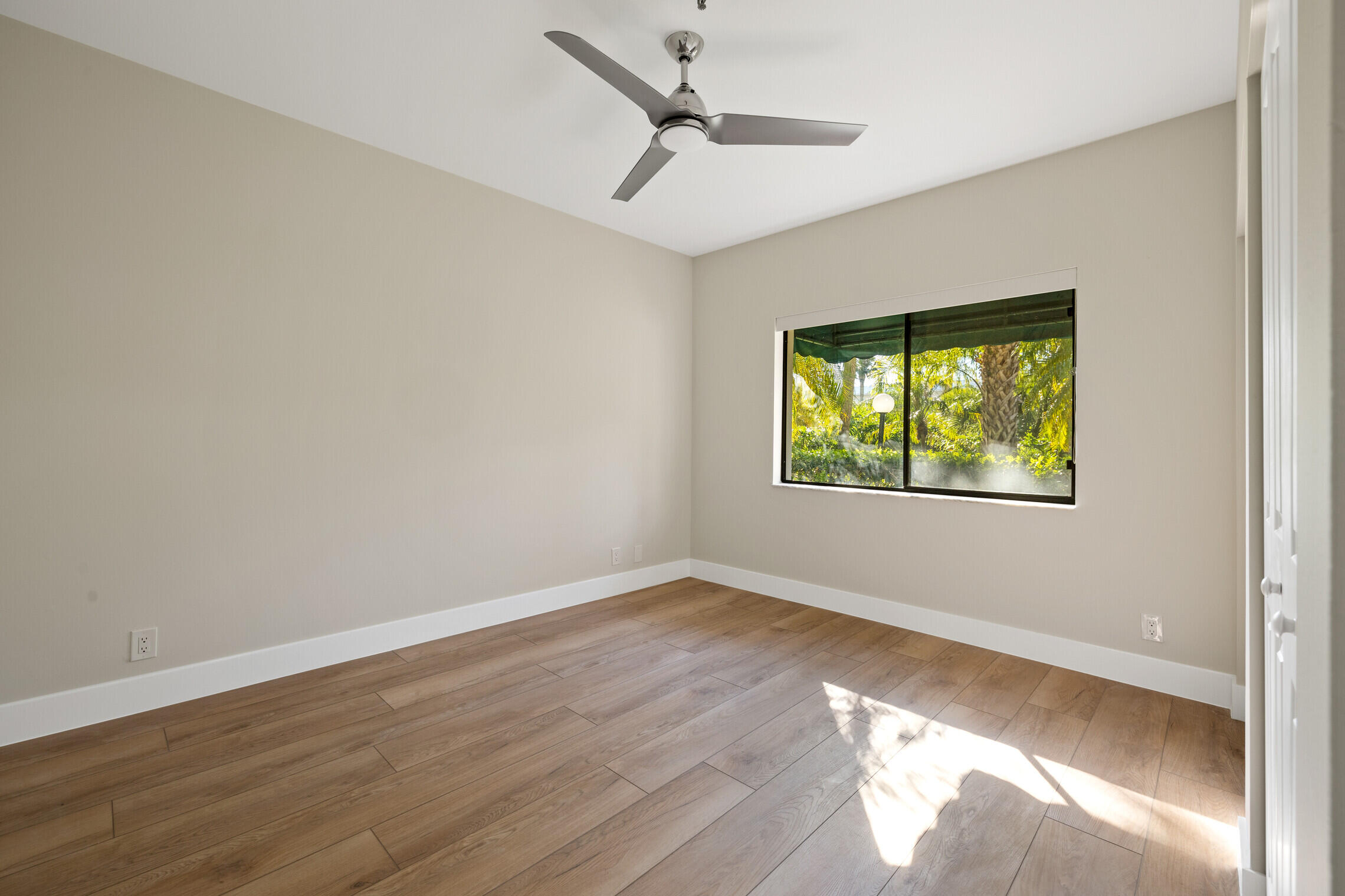 200 Waterway Road, Unit 101 Tequesta, FL 33469 - Photo 10 of 22 10_IMG_1970_mls