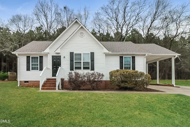 $1,695 | 109 Oak Park Drive, Benson, NC 27504