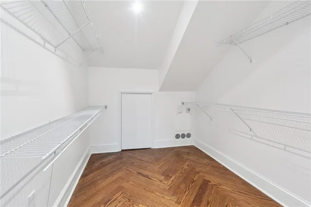 $9,500 | 810 Bourbon Street, New Orleans, LA 70116