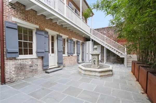 $9,500 | 810 Bourbon Street, New Orleans, LA 70116