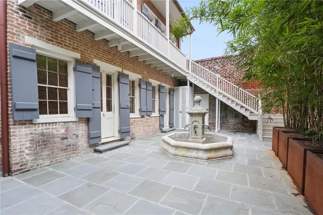 $9,500 | 810 Bourbon Street, New Orleans, LA 70116