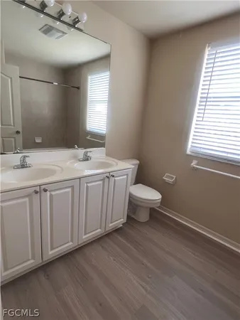 $2,250 | 11230 Lakeland Circle, Fort Myers, FL 33913