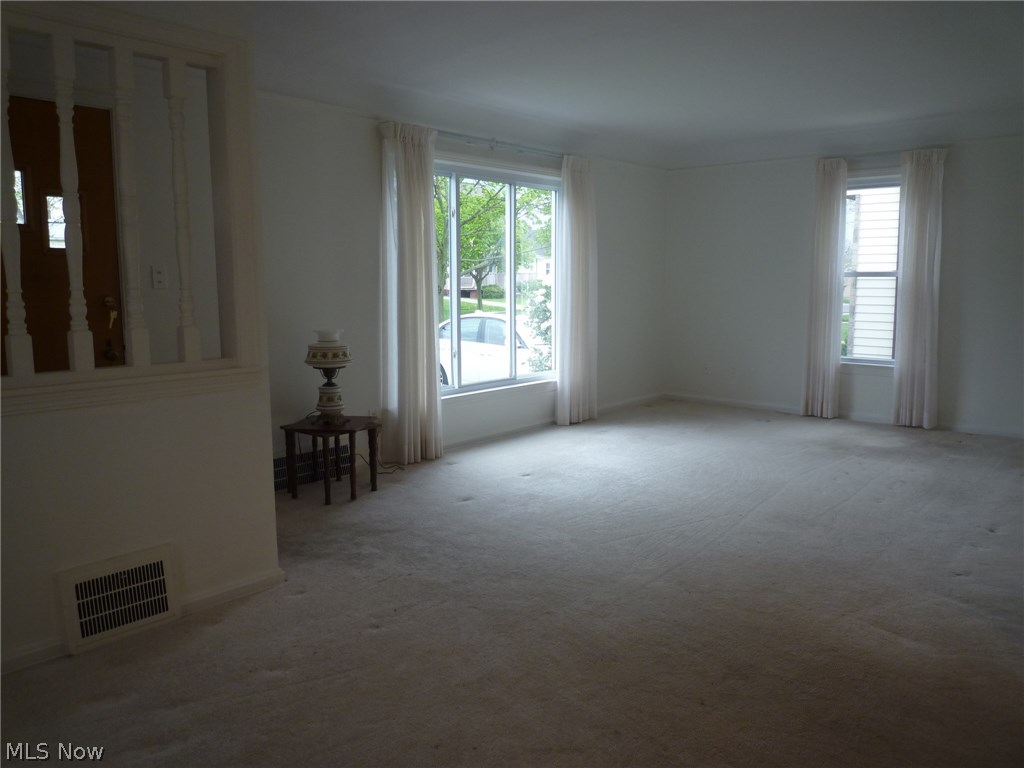 1422 Belrose Road Cleveland, OH 44124 - Photo 13 of 31 Gallery Image 13