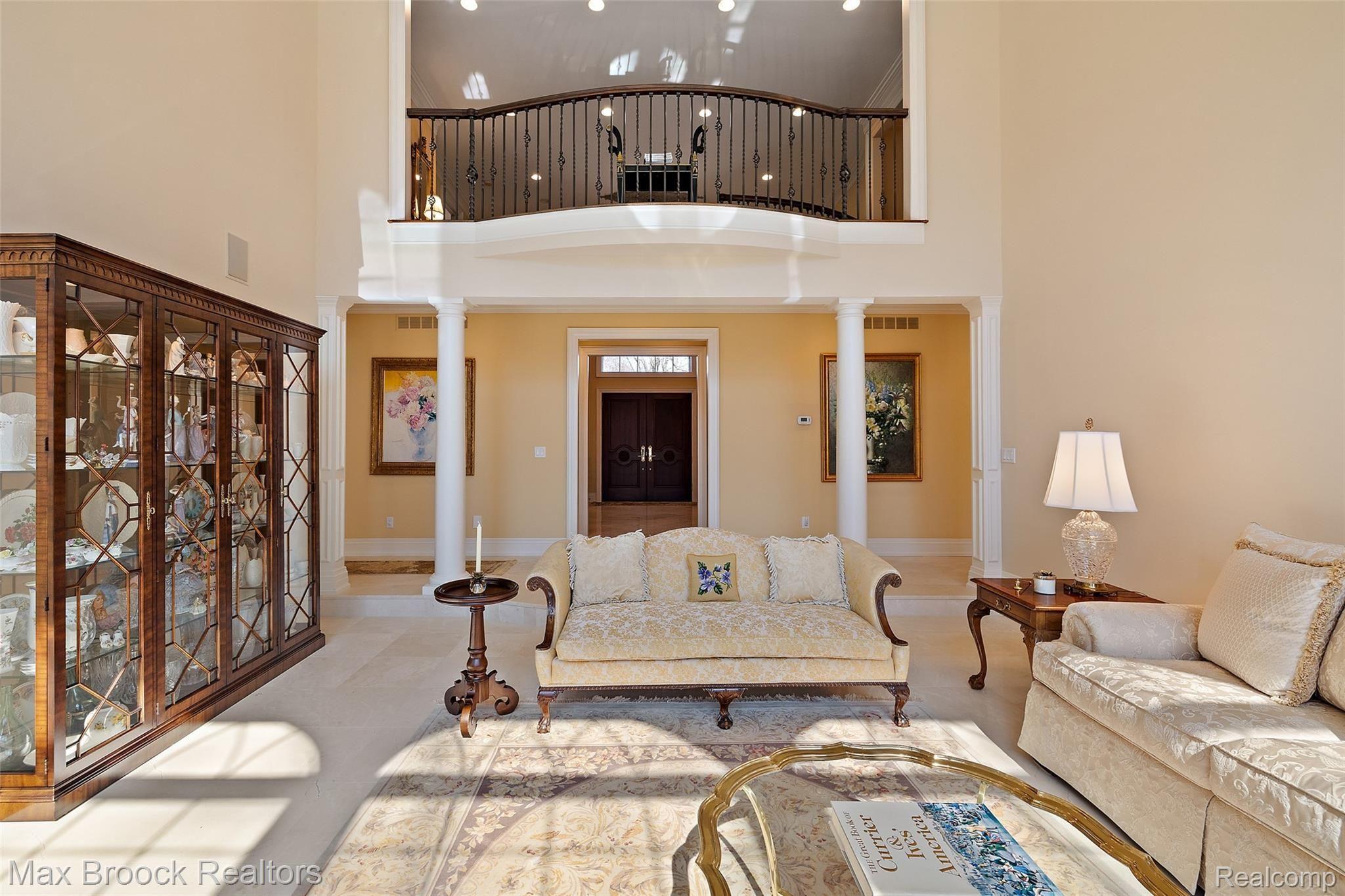 28501 West 14 Mile Road Farmington, MI 48334 - Photo 12 of 67 28501 14 Mile-54.jpg