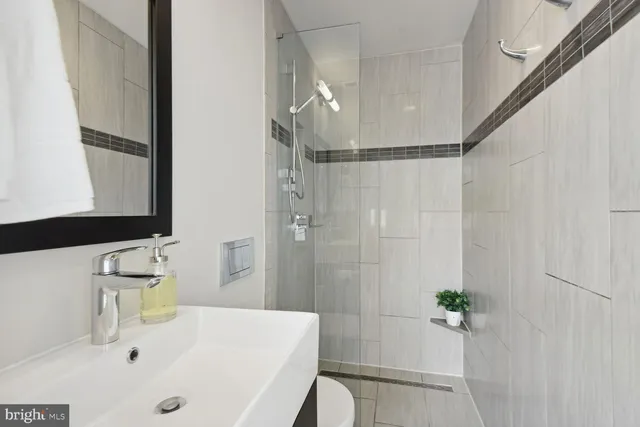 $499,000 | 345 O Street Southwest, Washington, DC 20024