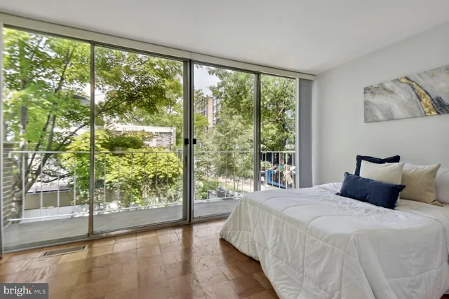 $499,000 | 345 O Street Southwest, Washington, DC 20024