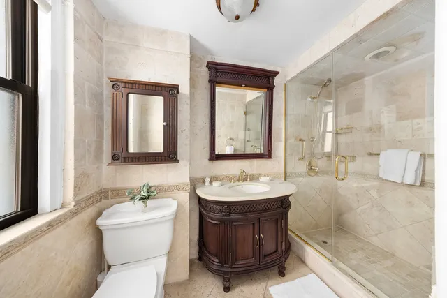 $999,000 | 333 East 53rd Street, Unit 5KL | Sutton Place