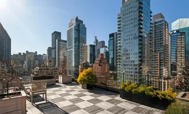 $999,000 | 333 East 53rd Street, Unit 5KL | Sutton Place