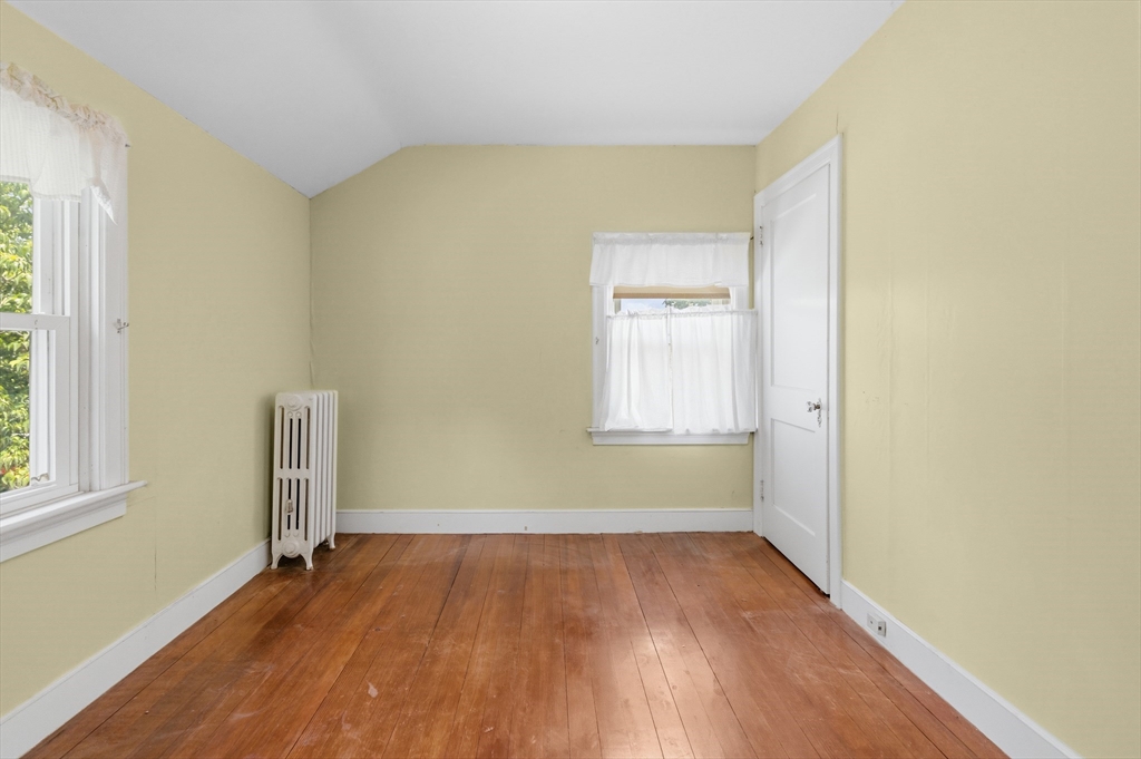 564 Montgomery Street Fall River, MA 02720 - Photo 40 of 42