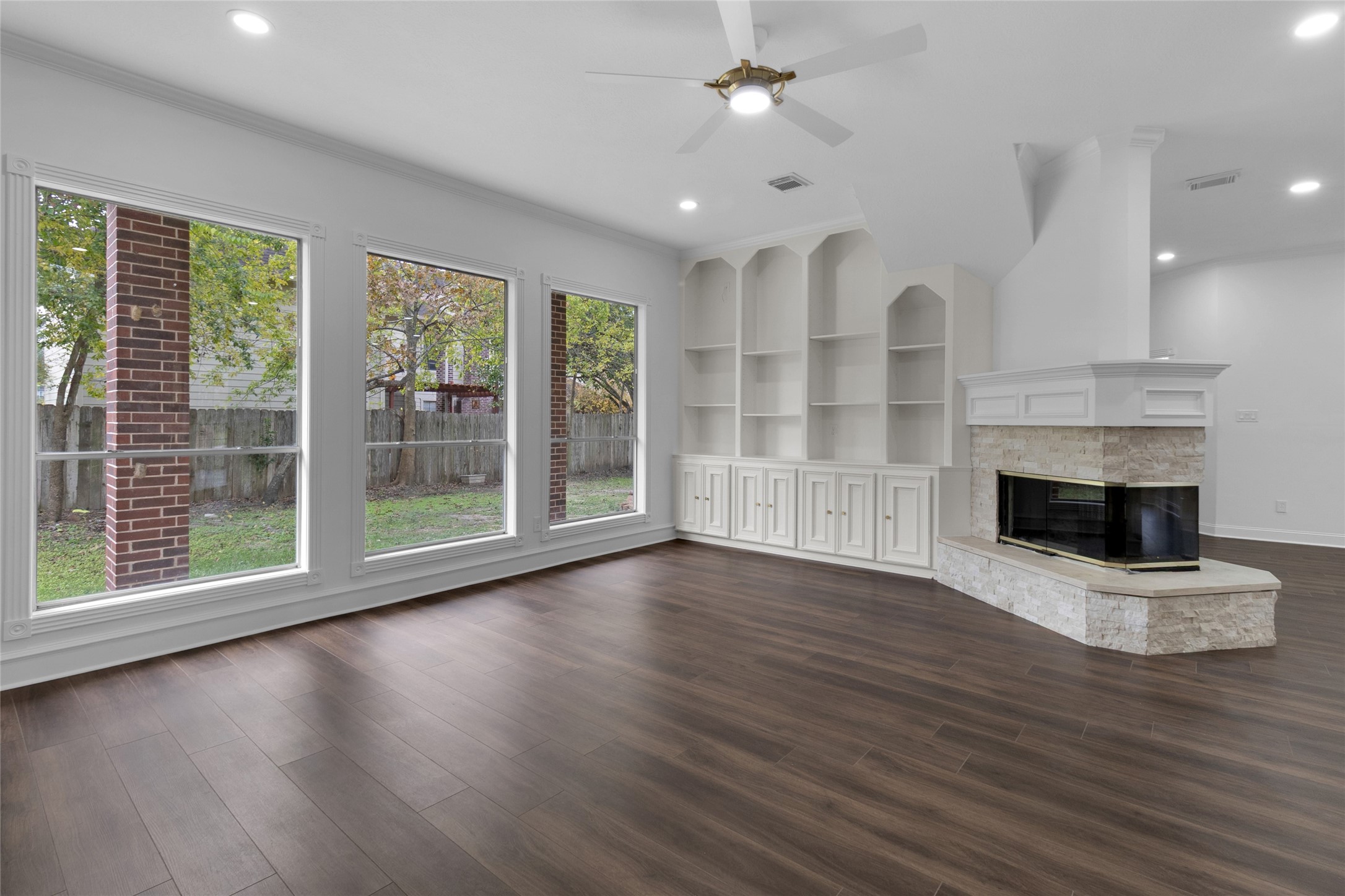 17519 Shelburne Lane Spring, TX 77379 - Photo 14 of 48 Large windows in living room