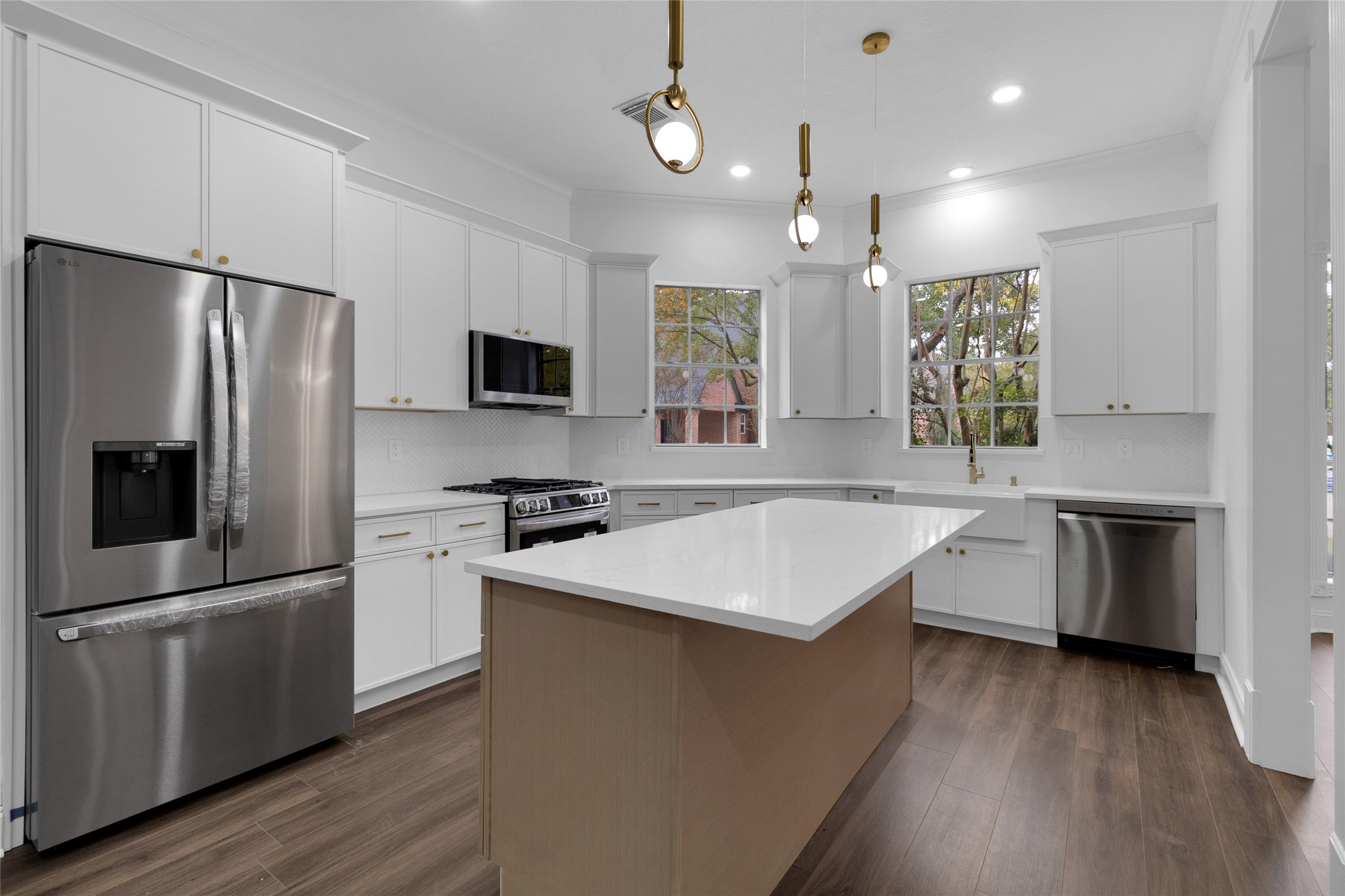 17519 Shelburne Lane Spring, TX 77379 - Photo 2 of 48