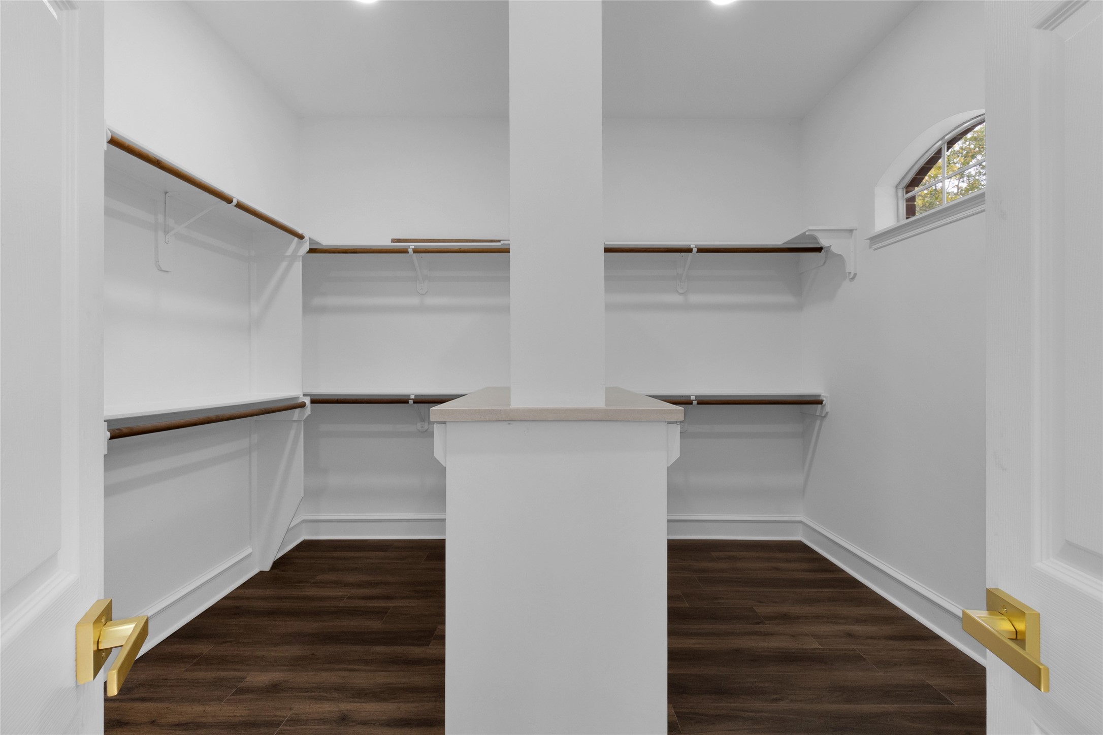 17519 Shelburne Lane Spring, TX 77379 - Photo 33 of 48 Large walk-in closet for main bedroom