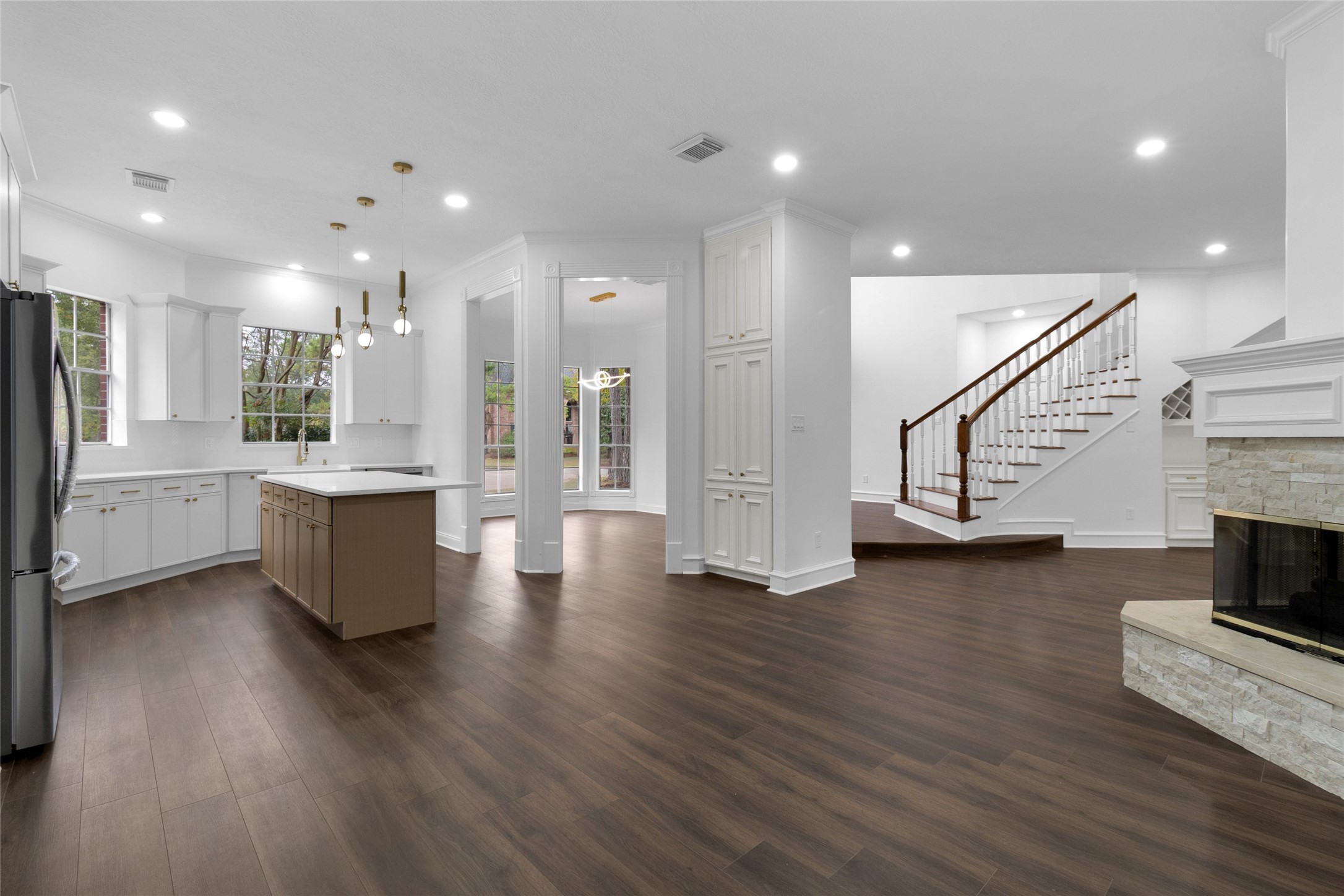 17519 Shelburne Lane Spring, TX 77379 - Photo 5 of 48 Open concept kitchen