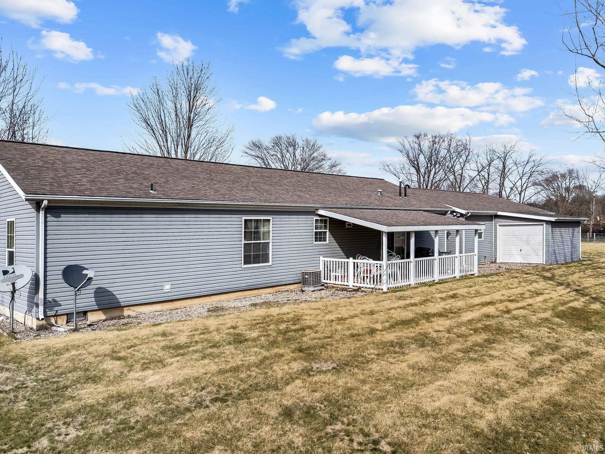 193 West Levi Lee Road Warsaw, IN 46582 - Photo 3 of 21 Gallery Image 3