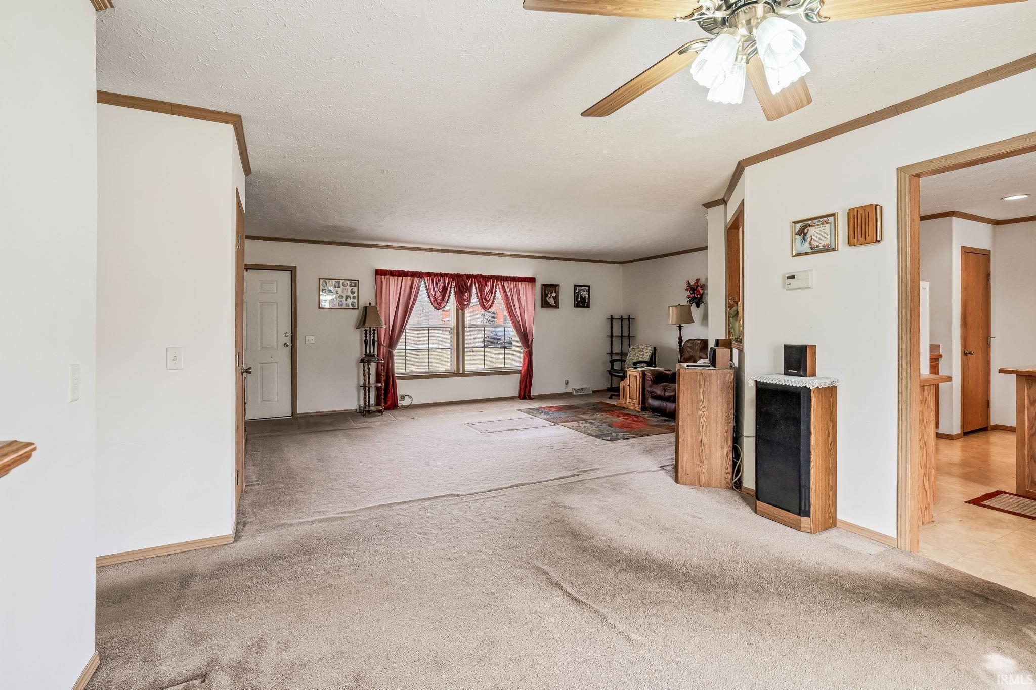193 West Levi Lee Road Warsaw, IN 46582 - Photo 10 of 21 Gallery Image 10