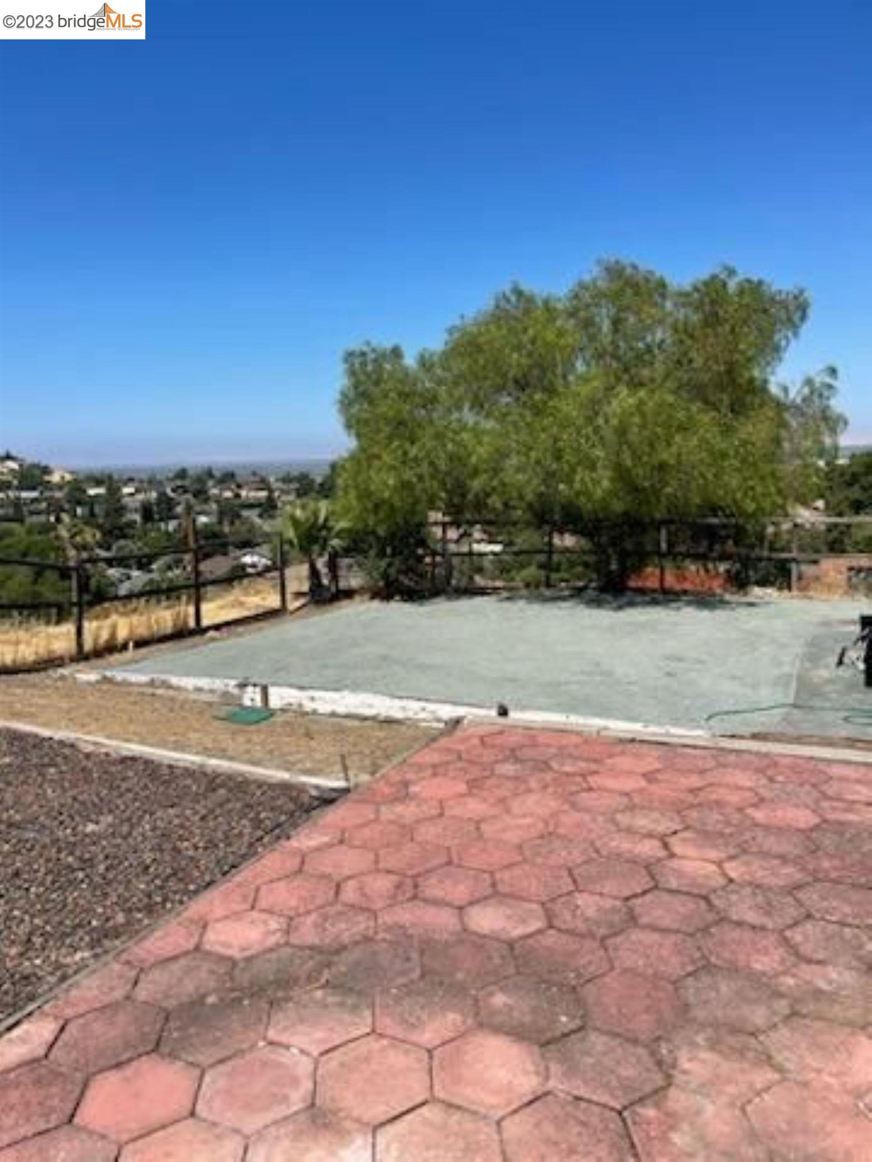 142 Encinal Place Pittsburg, CA 94565 - Photo 6 of 8 a view of the outdoor space