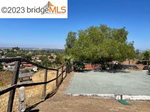 142 Encinal Place Pittsburg, CA 94565 - Photo 8 of 8 a view of a outdoor space with a patio