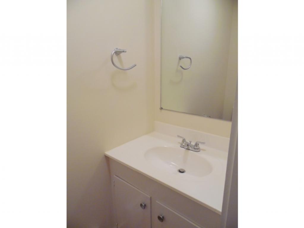 30 Peaslee Road Merrimack, NH 03054 - Photo 22 of 26