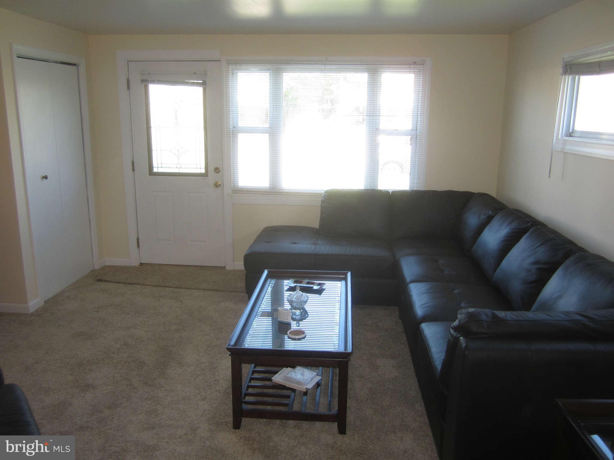2015 Larkhall Road Baltimore, MD 21222 - Photo 8 of 22 Living Room