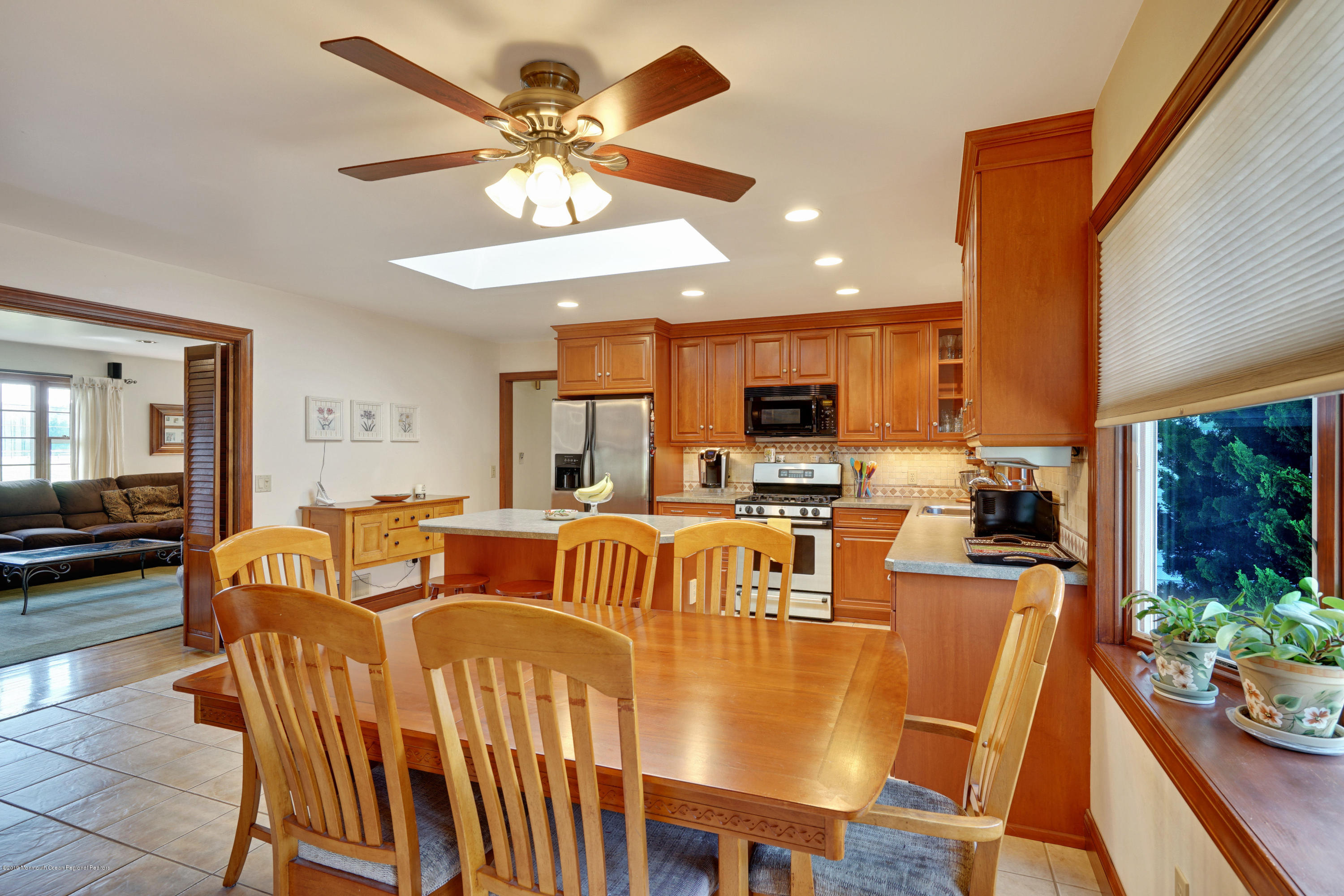 432 East Freehold Road Freehold, NJ 07728 - Photo 12 of 33 020_dsc04115-dsc04119
