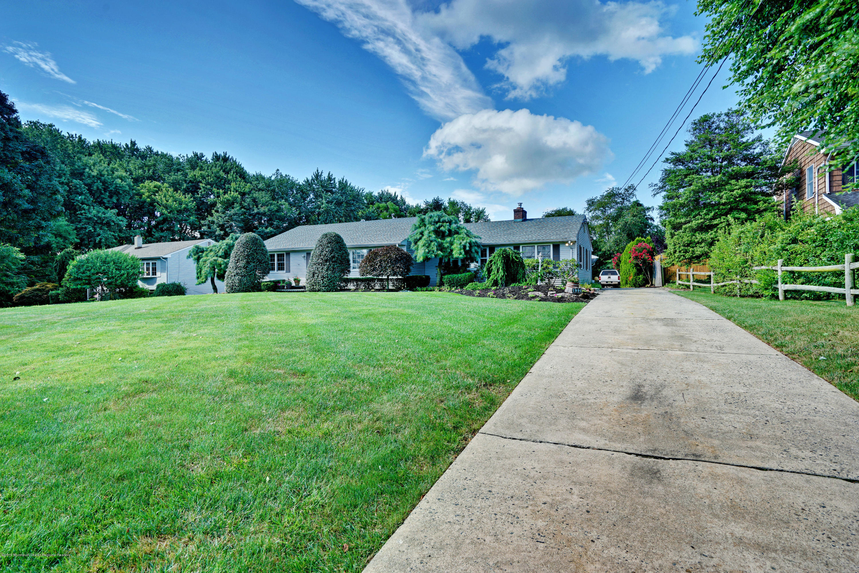 432 East Freehold Road Freehold, NJ 07728 - Photo 2 of 33 007_dsc04240-dsc04244