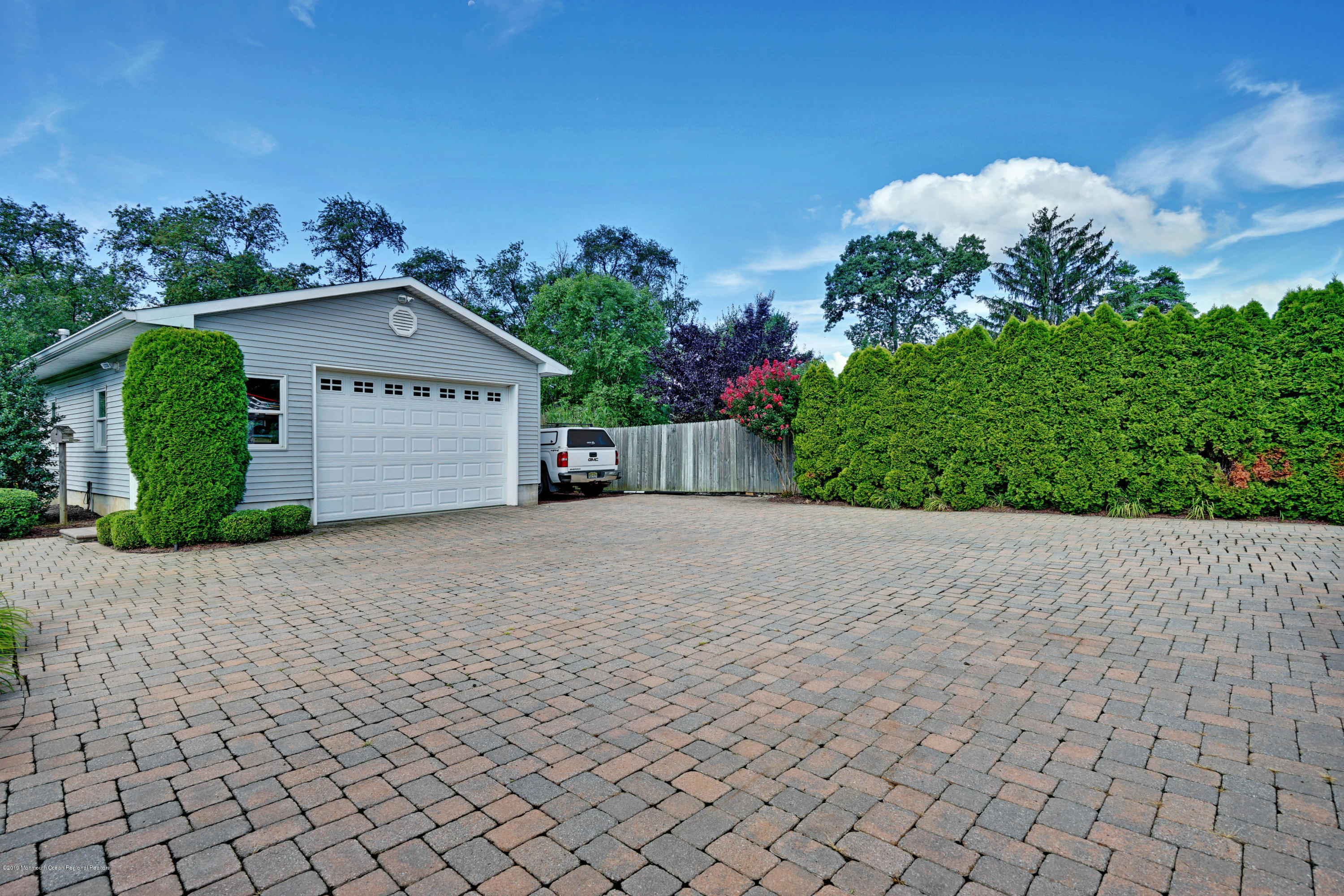 432 East Freehold Road Freehold, NJ 07728 - Photo 26 of 33 035_dsc04160-dsc04164